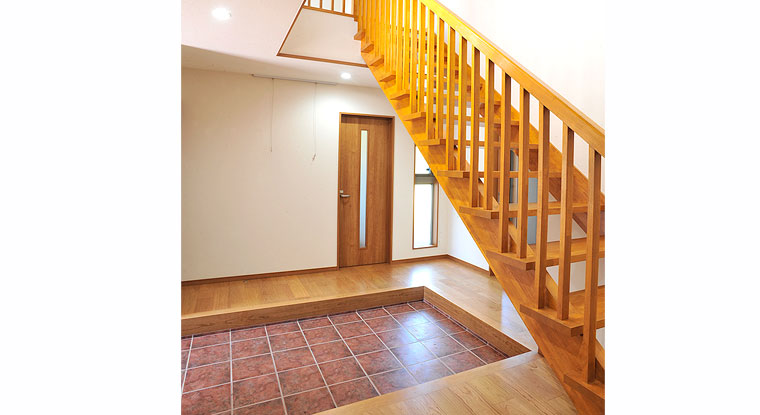 1階土間玄関ホール